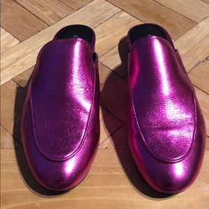 Kenneth Cole Wallice mule slides